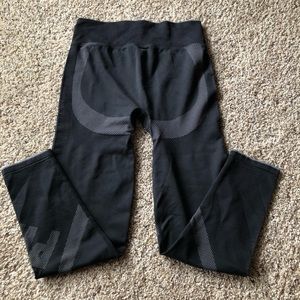 Pop dot seamless leggings